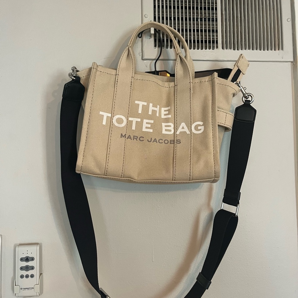 Marc Jacobs The TOTE Bag